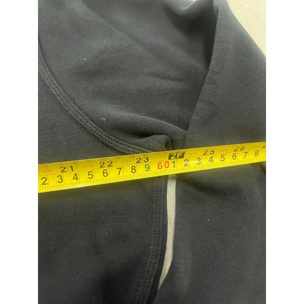 Nike Men's Black Solo Swoosh Fleece Crew Sweatshirt 611467-010 Casual Gorpcore - Picture 8 of 8